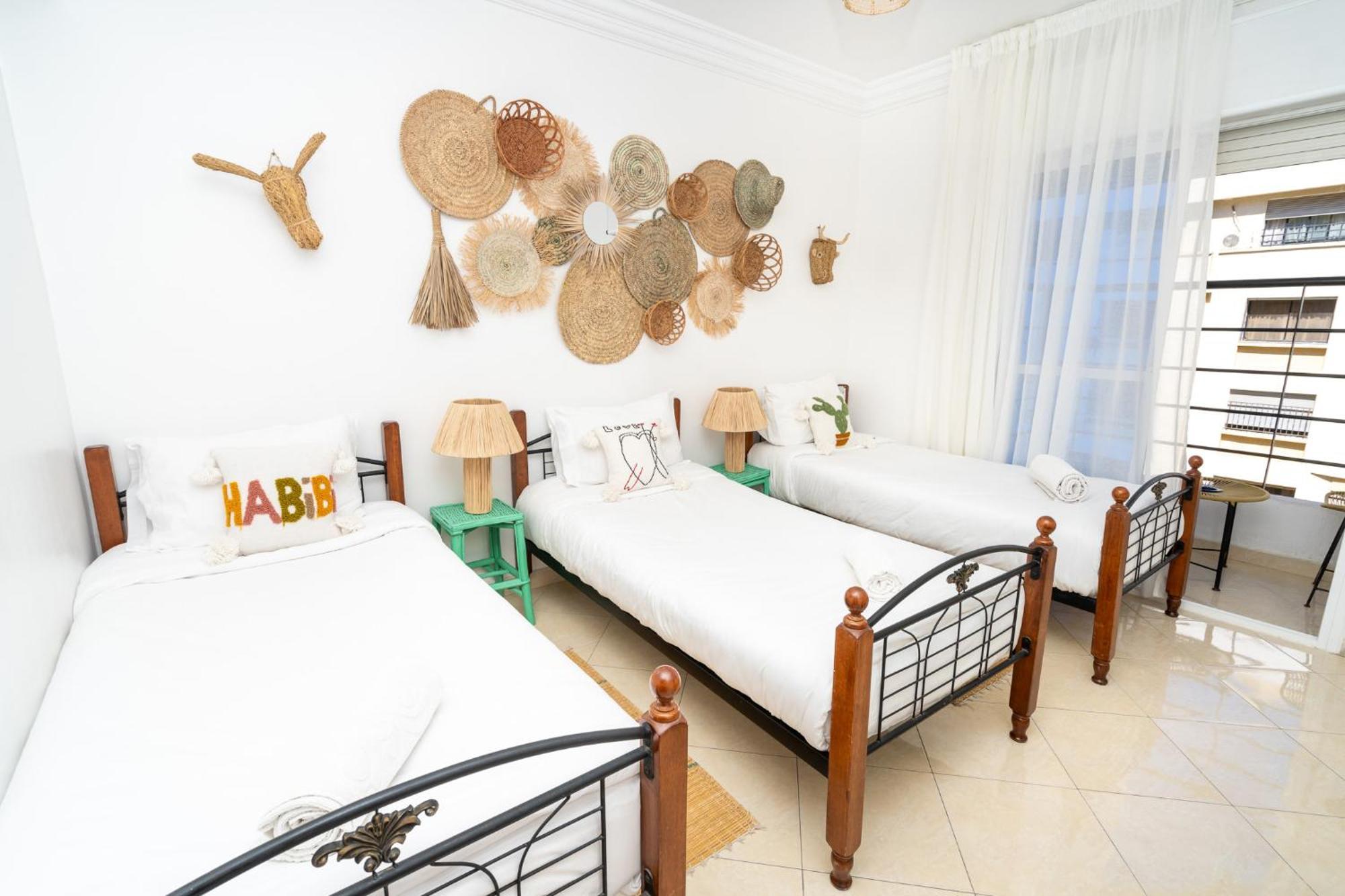 Appartement 2 Chambres Pres De La Corniche Tanger Exterior foto